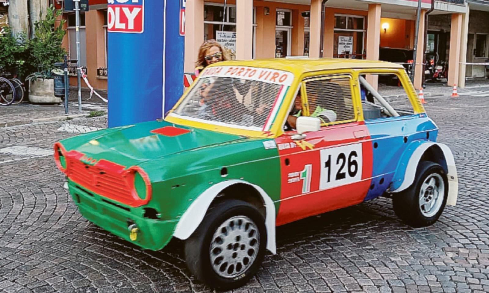 Festa con pane, motori e Delta Radio