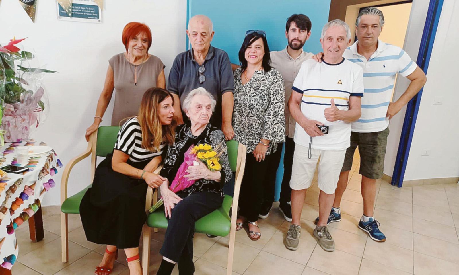 Onelia supera quota 100 (+1)