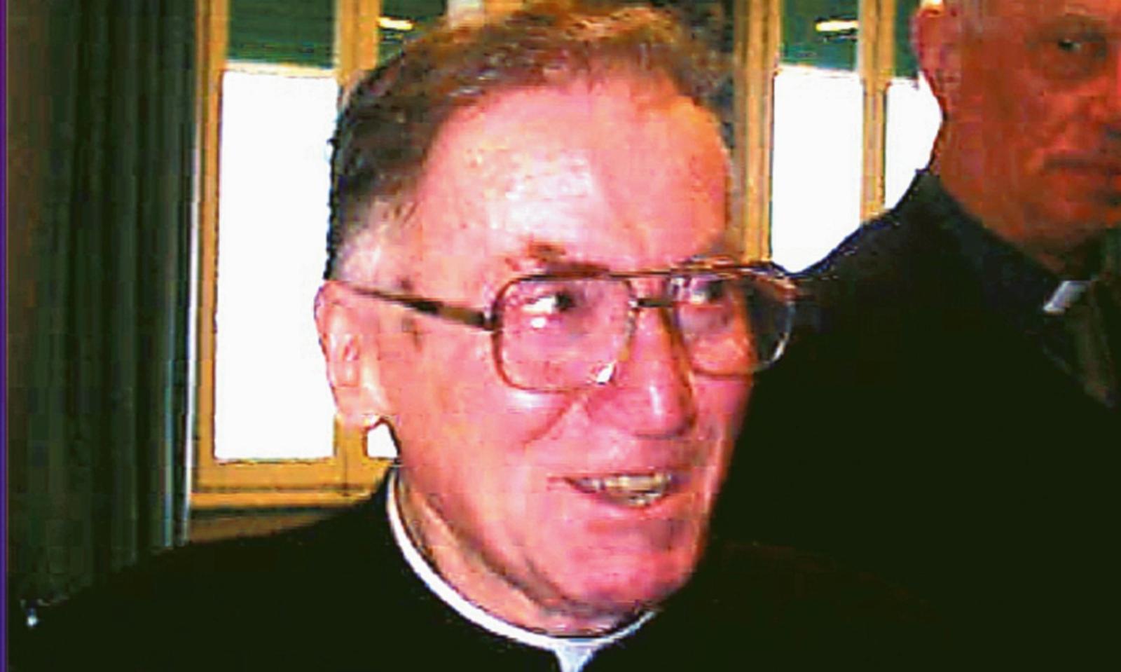 Addio a don Antonio Bertoli 