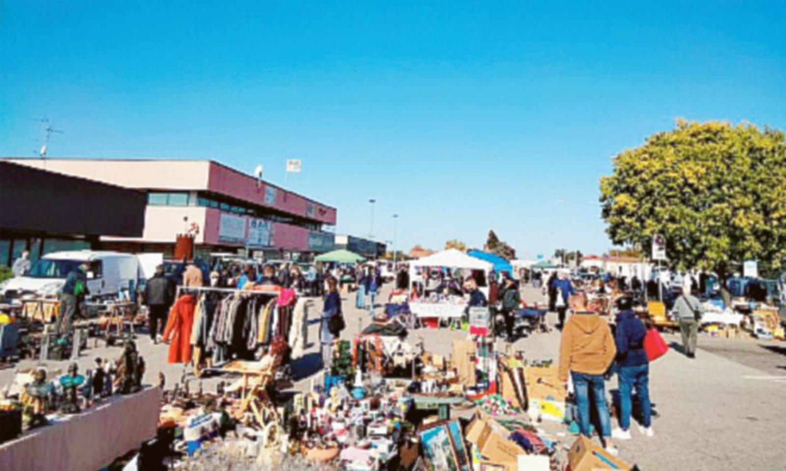 Hobbystica di scena in centro