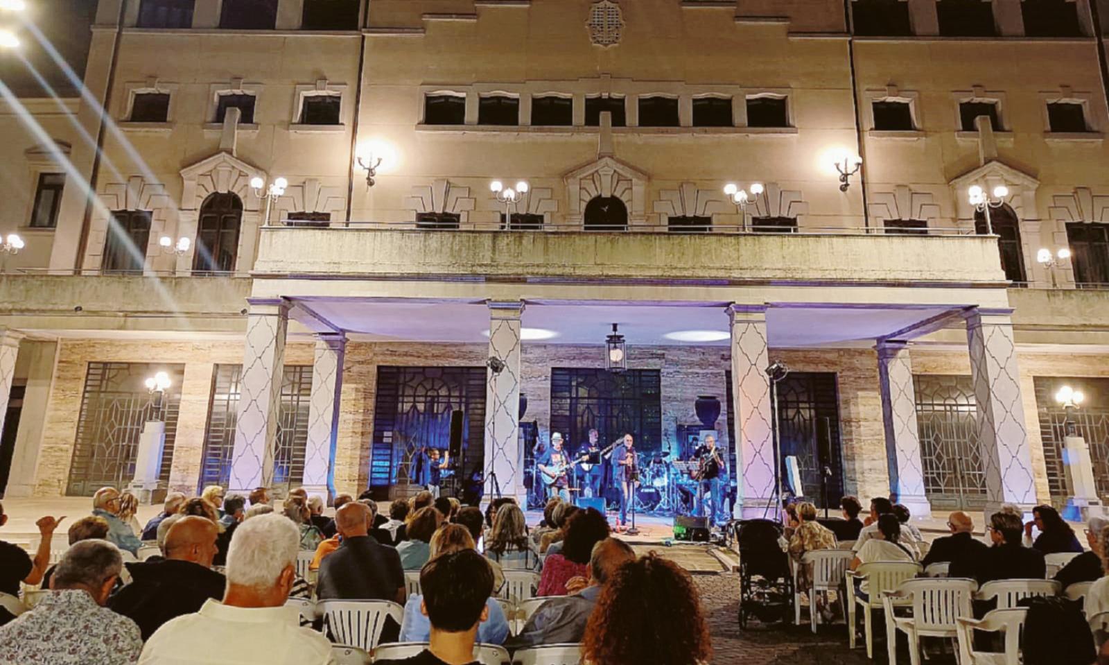 Che emozioni in piazza Cavour