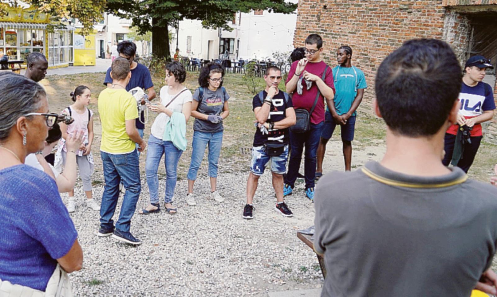 Una festa per le associazioni attivit&agrave; e colori per tutti