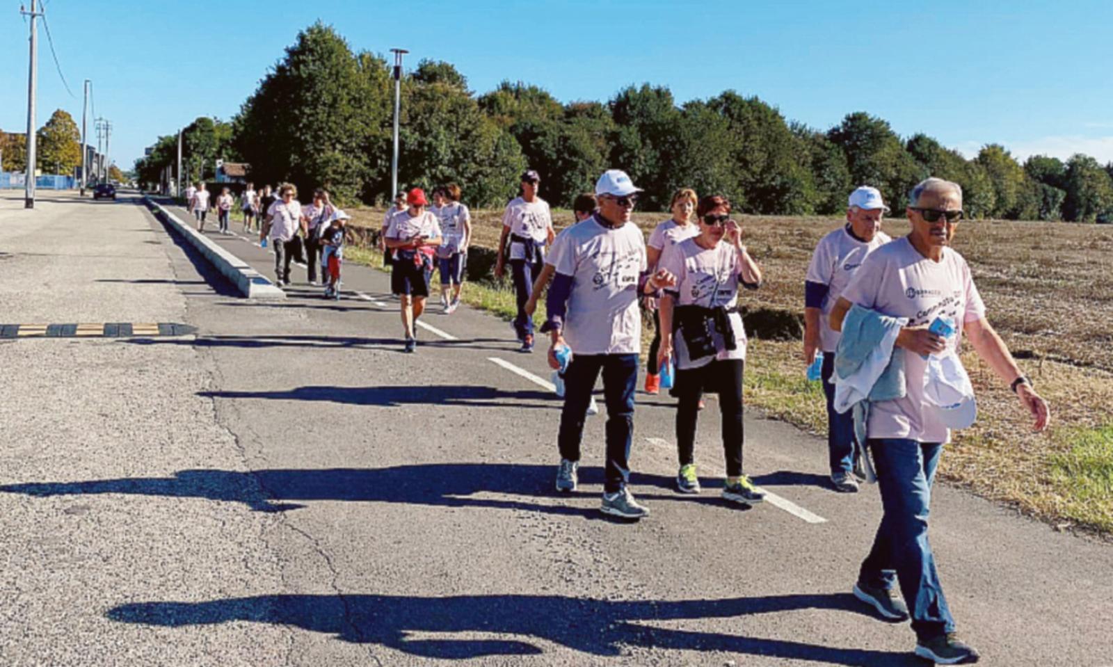 &ldquo;Camminata in rosa&rdquo;, si parte