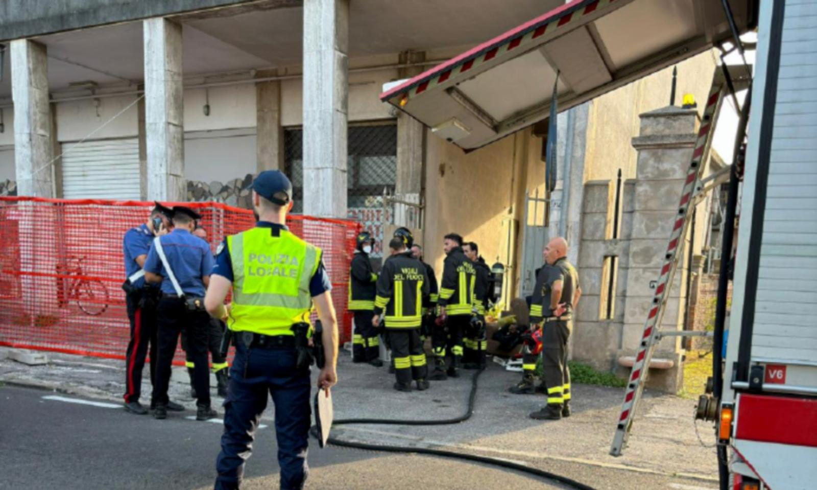 Scoppia un incendio in pieno centro a Badia