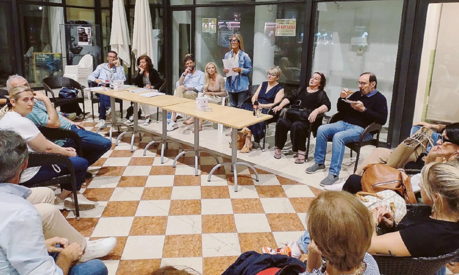 Adriashopping sempre pi&ugrave; nel caos