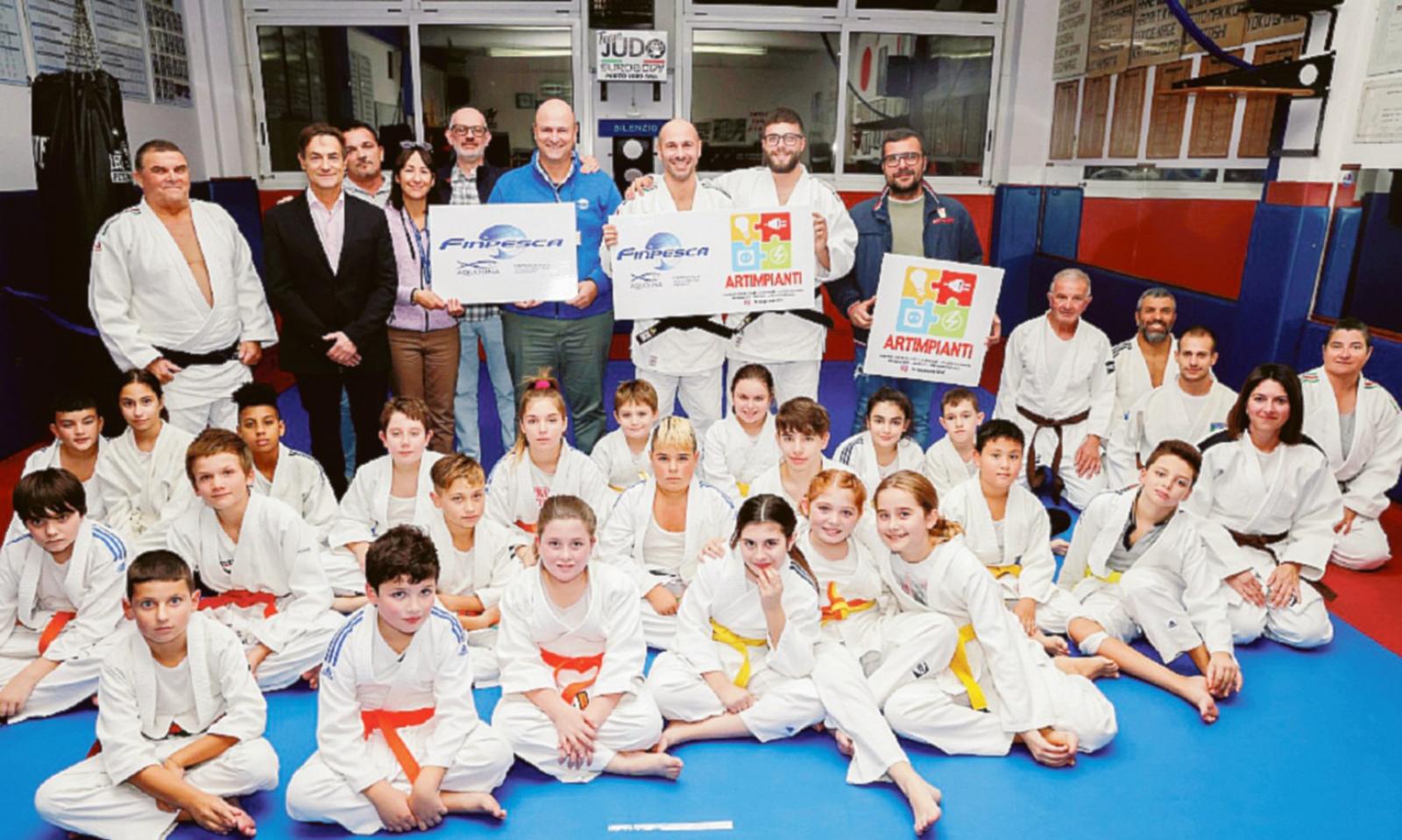 Tutta la citt&agrave; tifa Eurobody