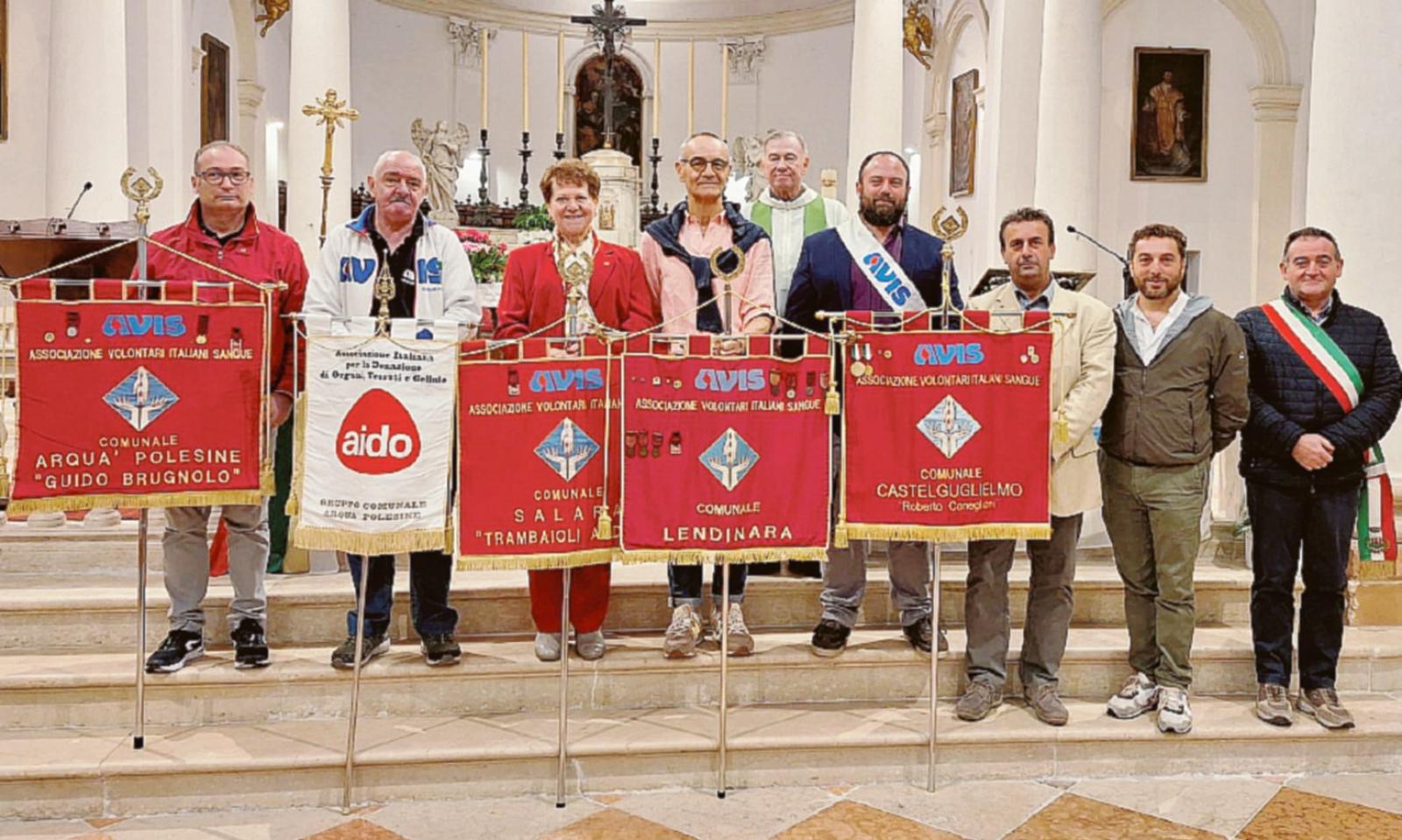 I donatori si &ldquo;vestono&rdquo; a festa