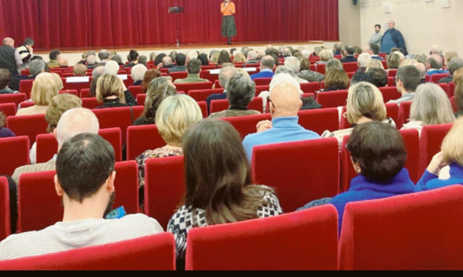 Su il sipario per il &ldquo;Teatro Insieme&rdquo;