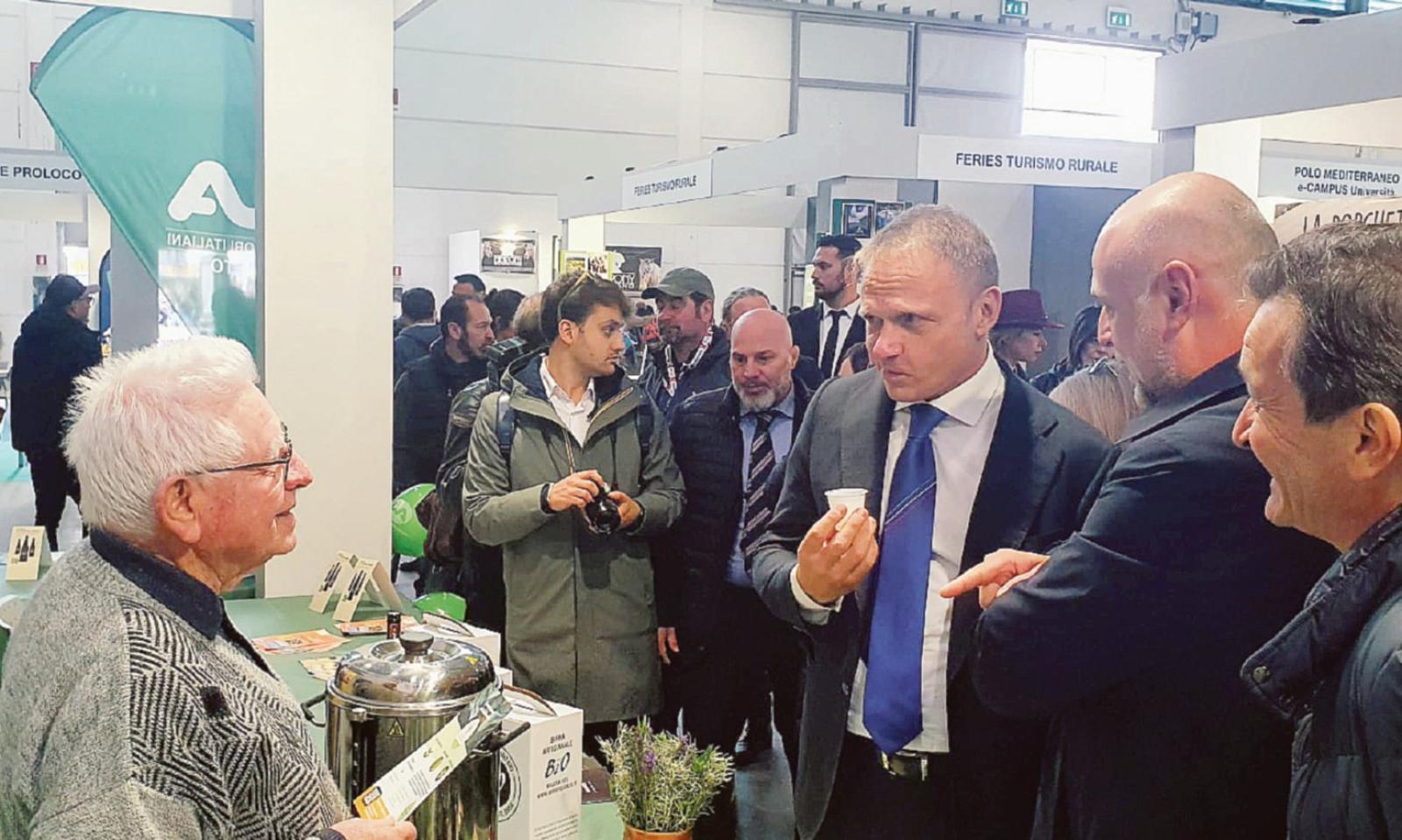 La tisana polesana conquista il ministro