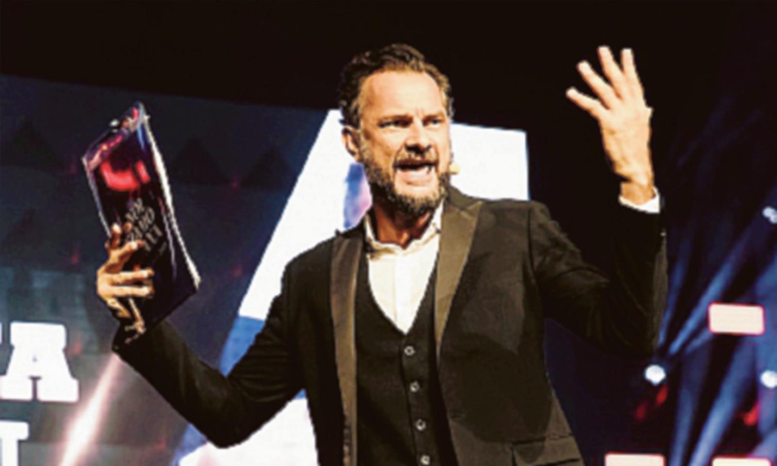 Lo show di Mattia Casarin 