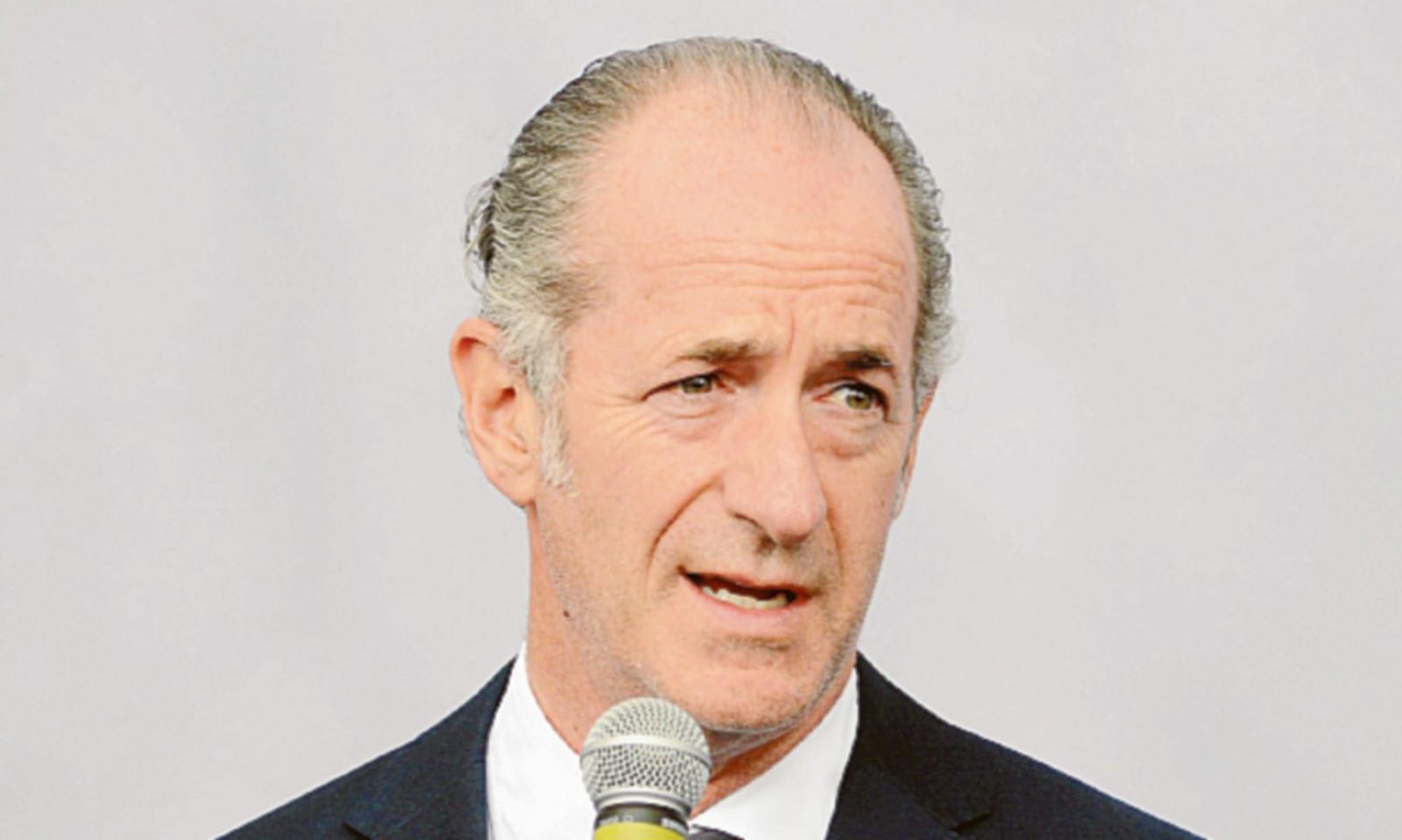 Lutto per Giulia e fiocchi rossi in tutto il Veneto