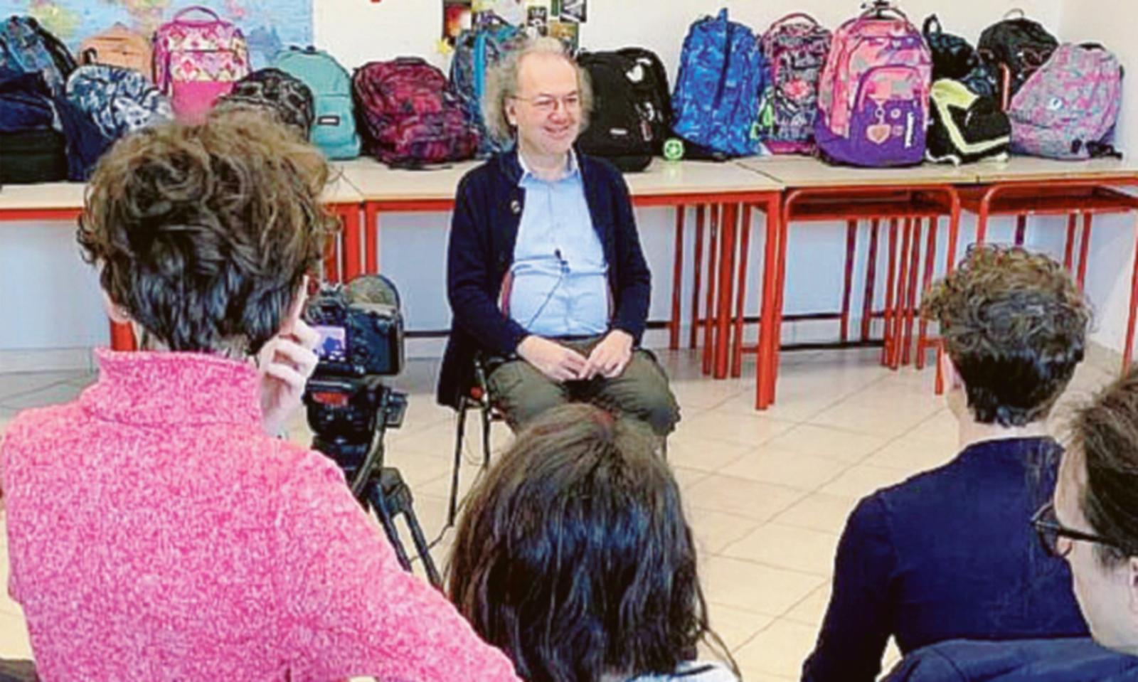 Gli alunni a tu per tu con una stella 