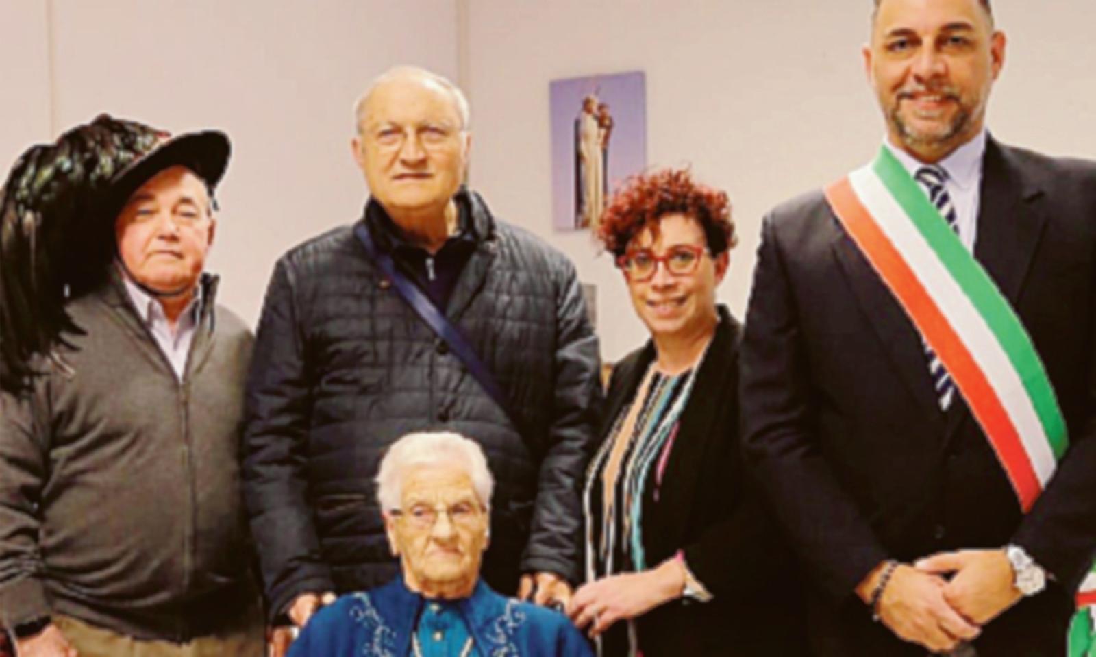 Nonna Maria fa 100, una grande festa al Volto