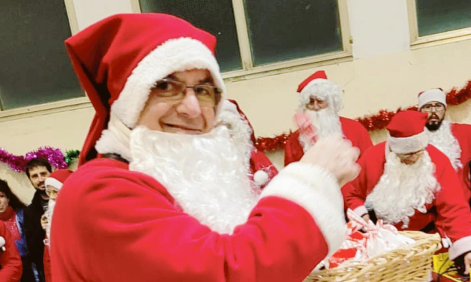 Il sindaco con i Babbi Natale