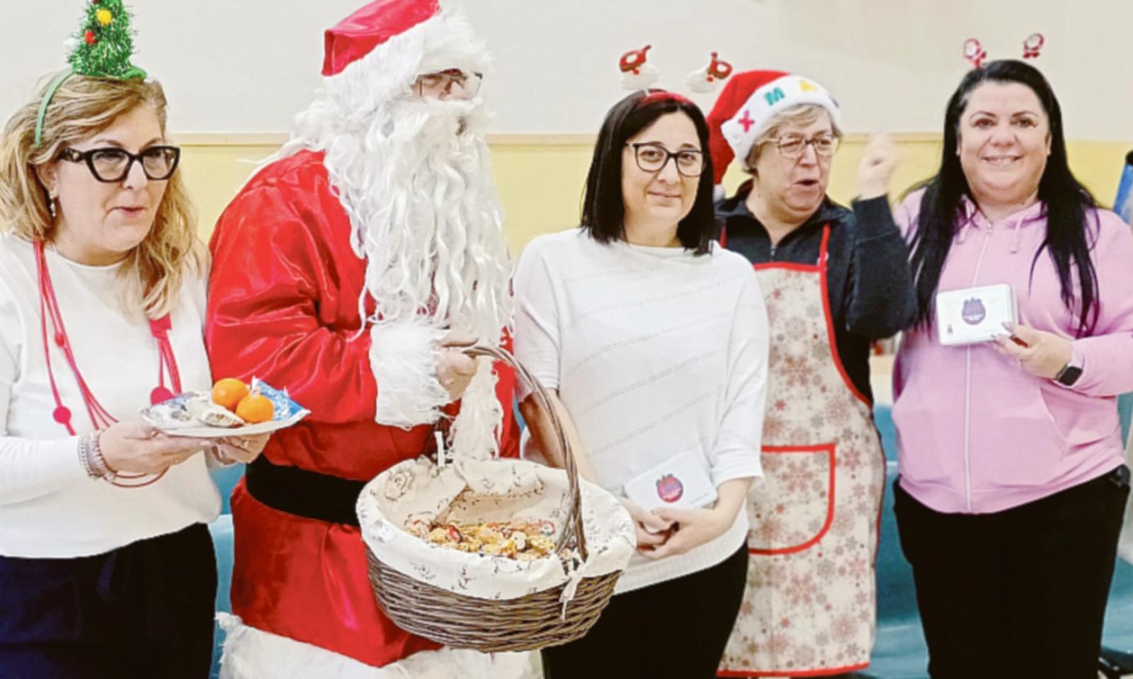 L&rsquo;Avis a fianco del... Babbo