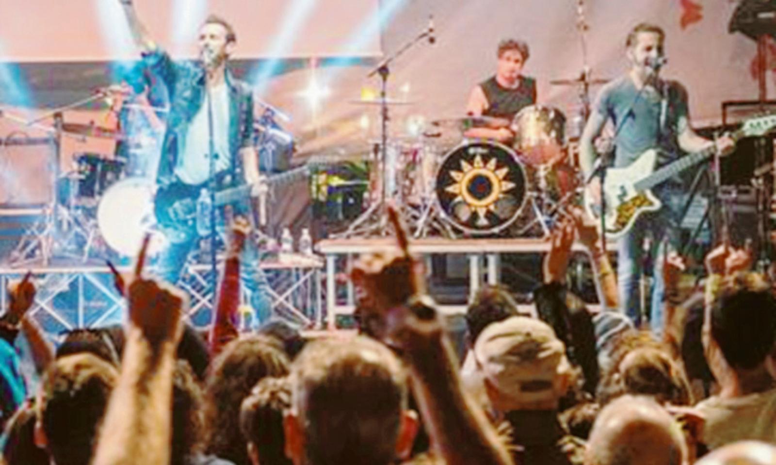 Voci per la libert&agrave; scalda i motori