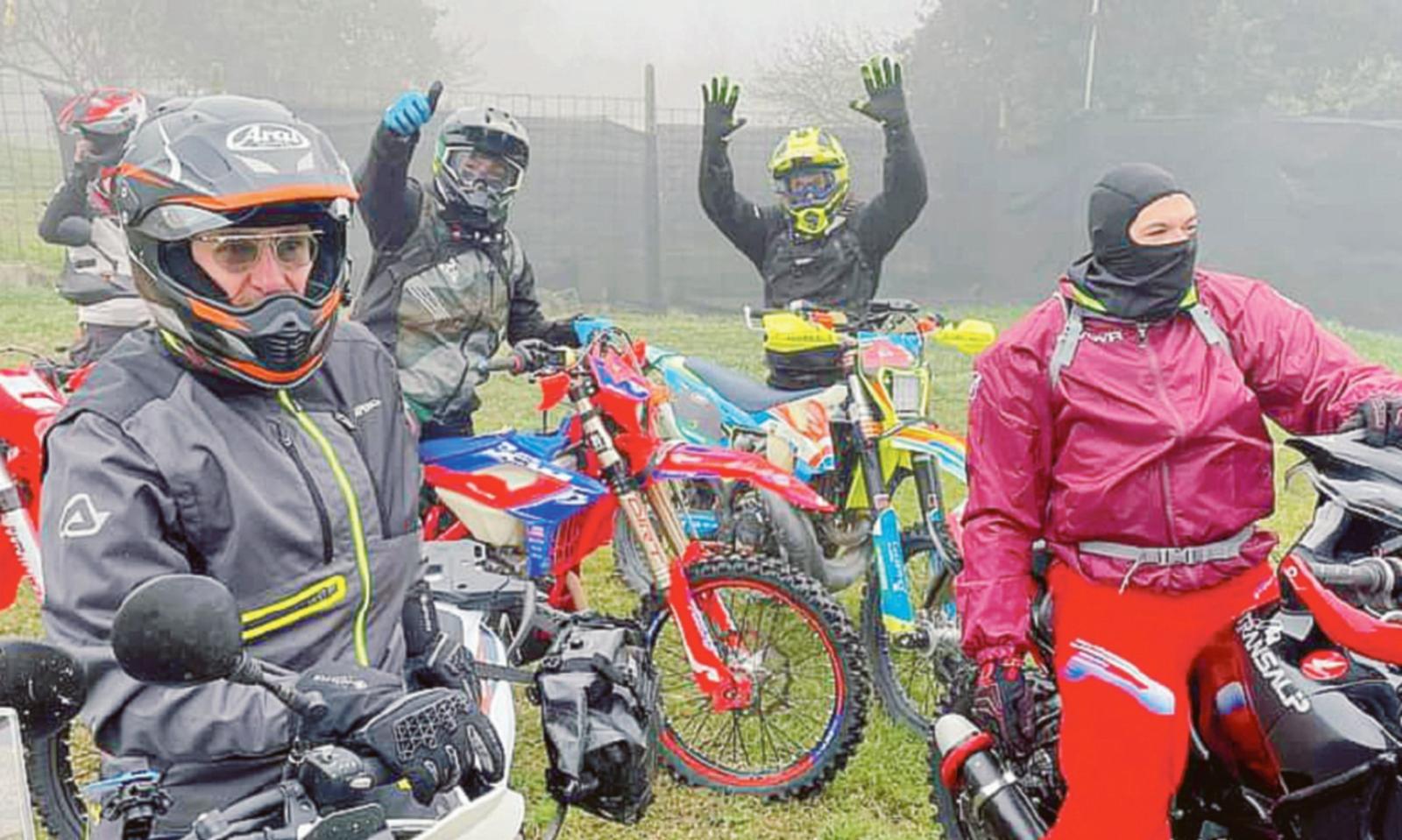 Rombo di motori in campagna