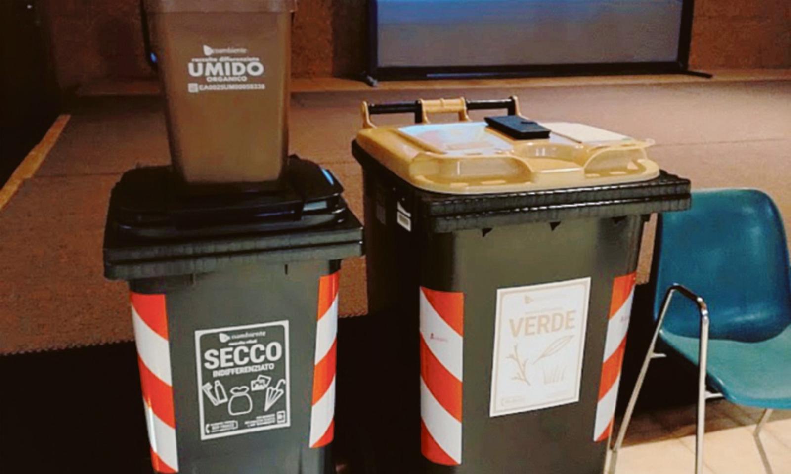 Stop alla raccolta del verde nei sacchi