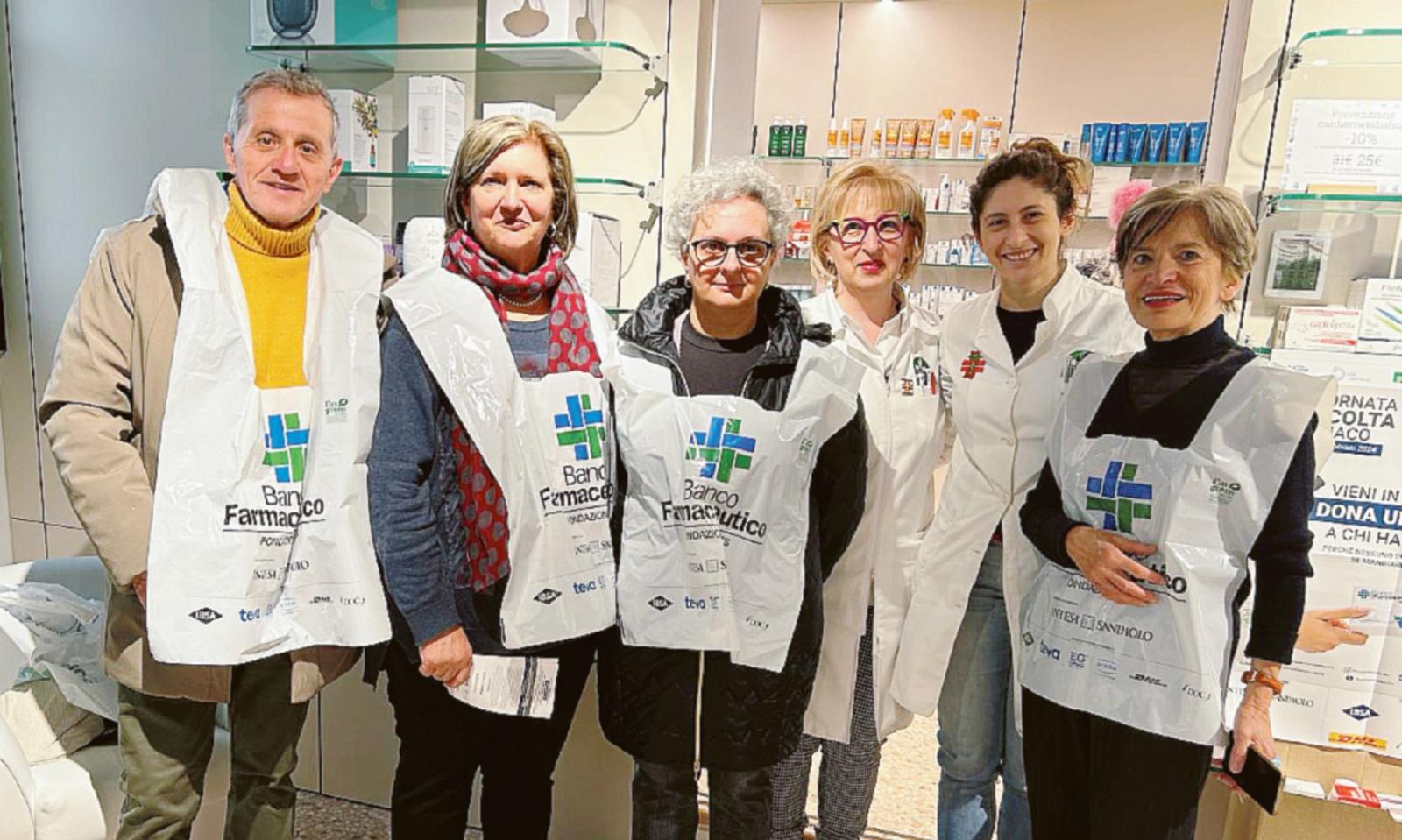 Colletta di farmaci, pi&ugrave; di 100 volontari in azione 