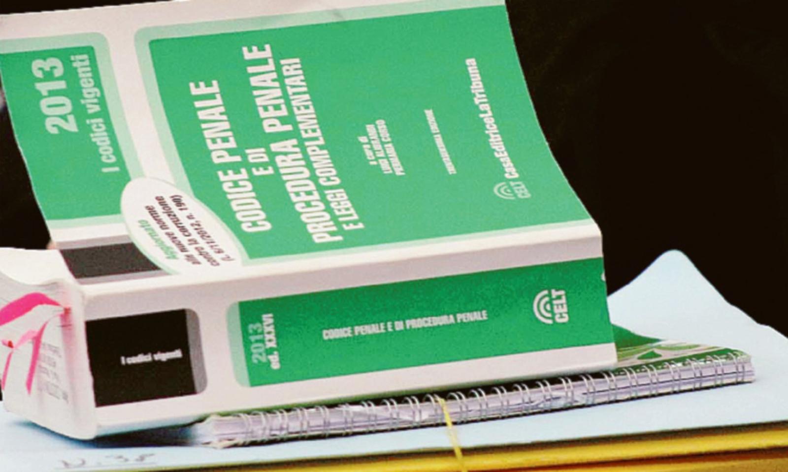 54enne perde la testa per una 13enne: sar&agrave; processato