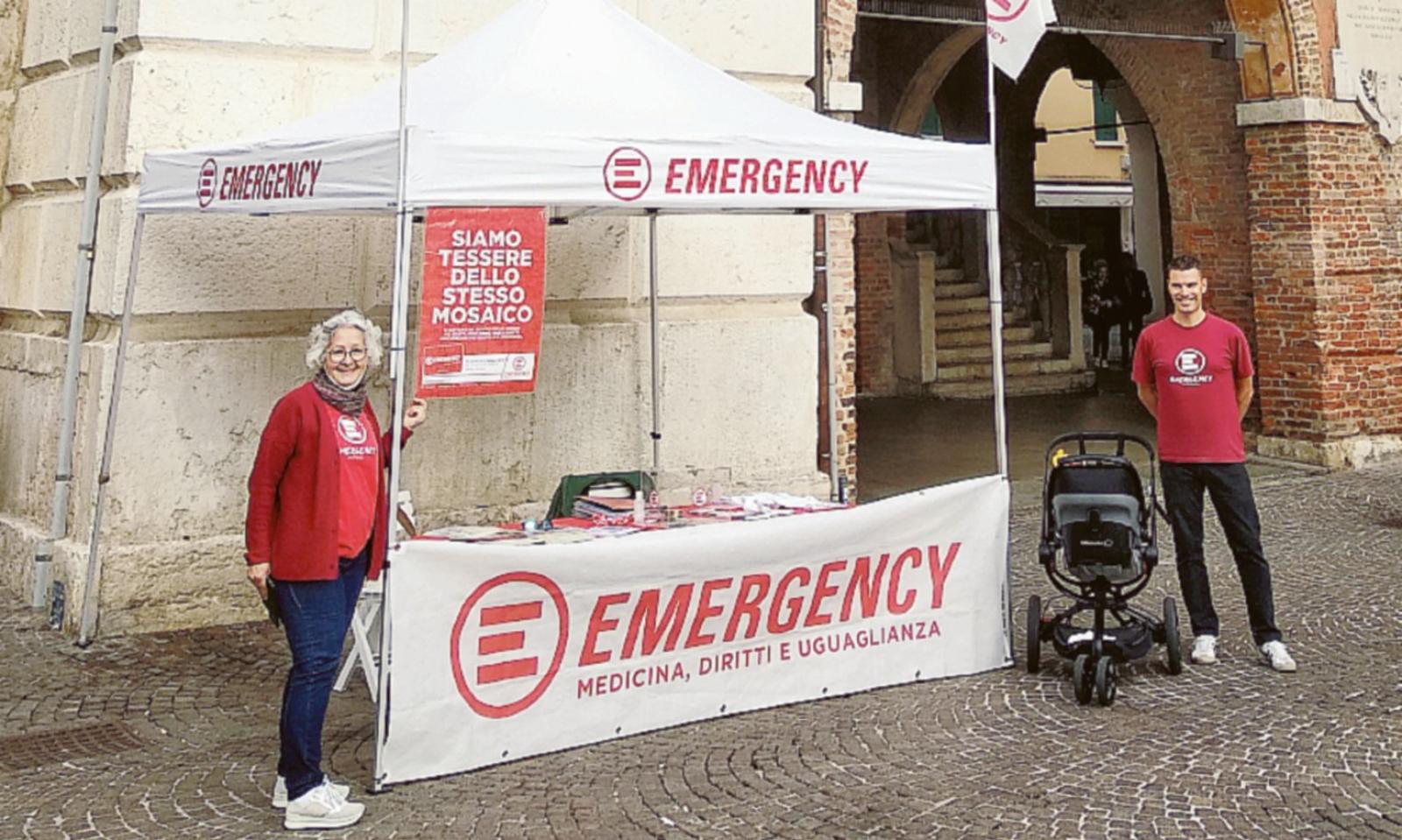 In piazza con la Colomba della pace