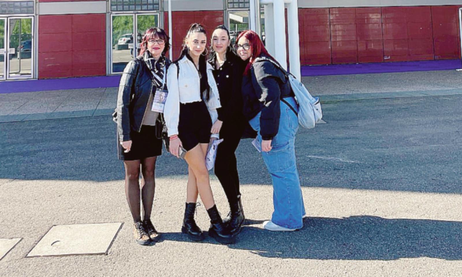 Giorgia vola diretta al Cosmoprof