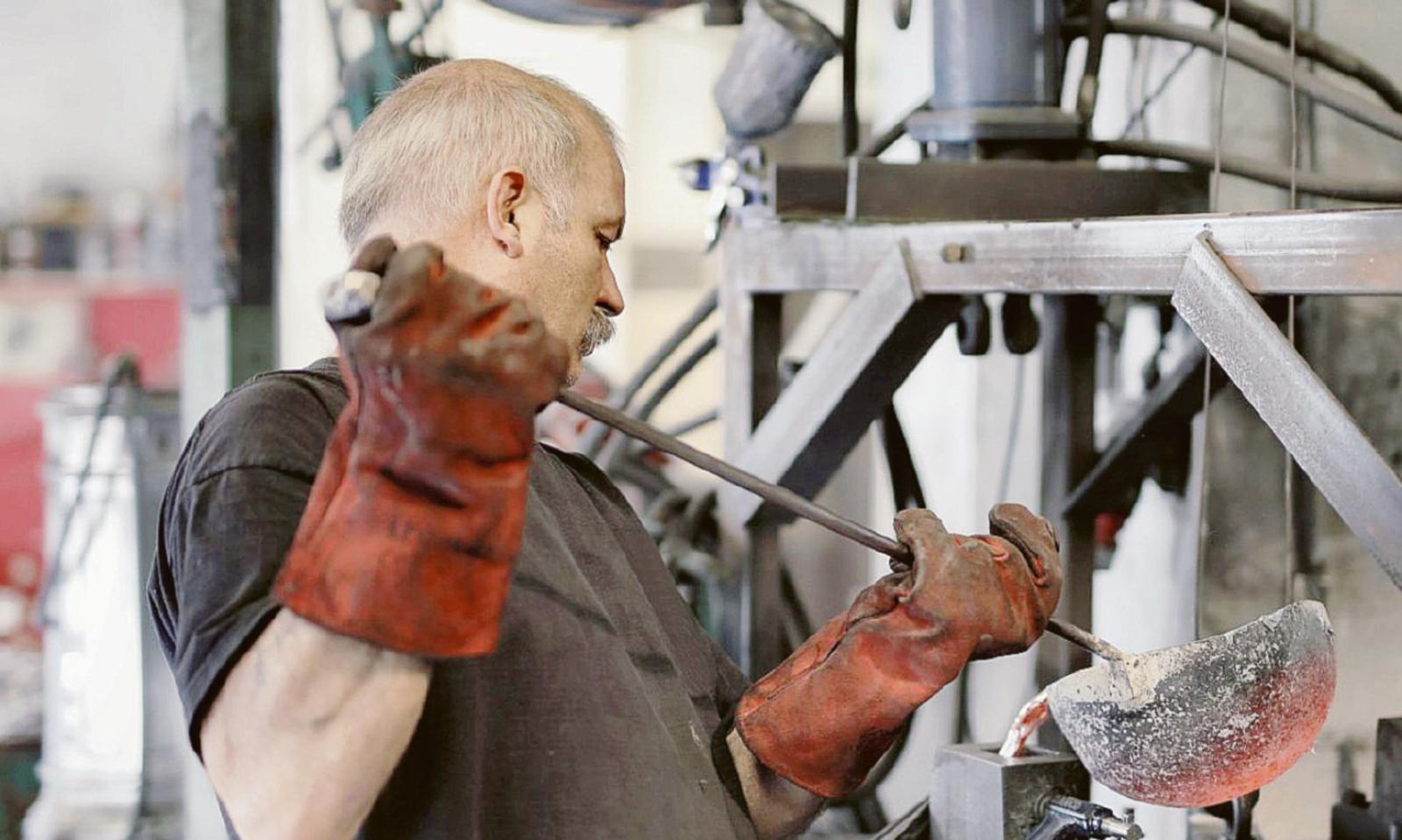 Lavoratori sempre pi&ugrave; unici che rari