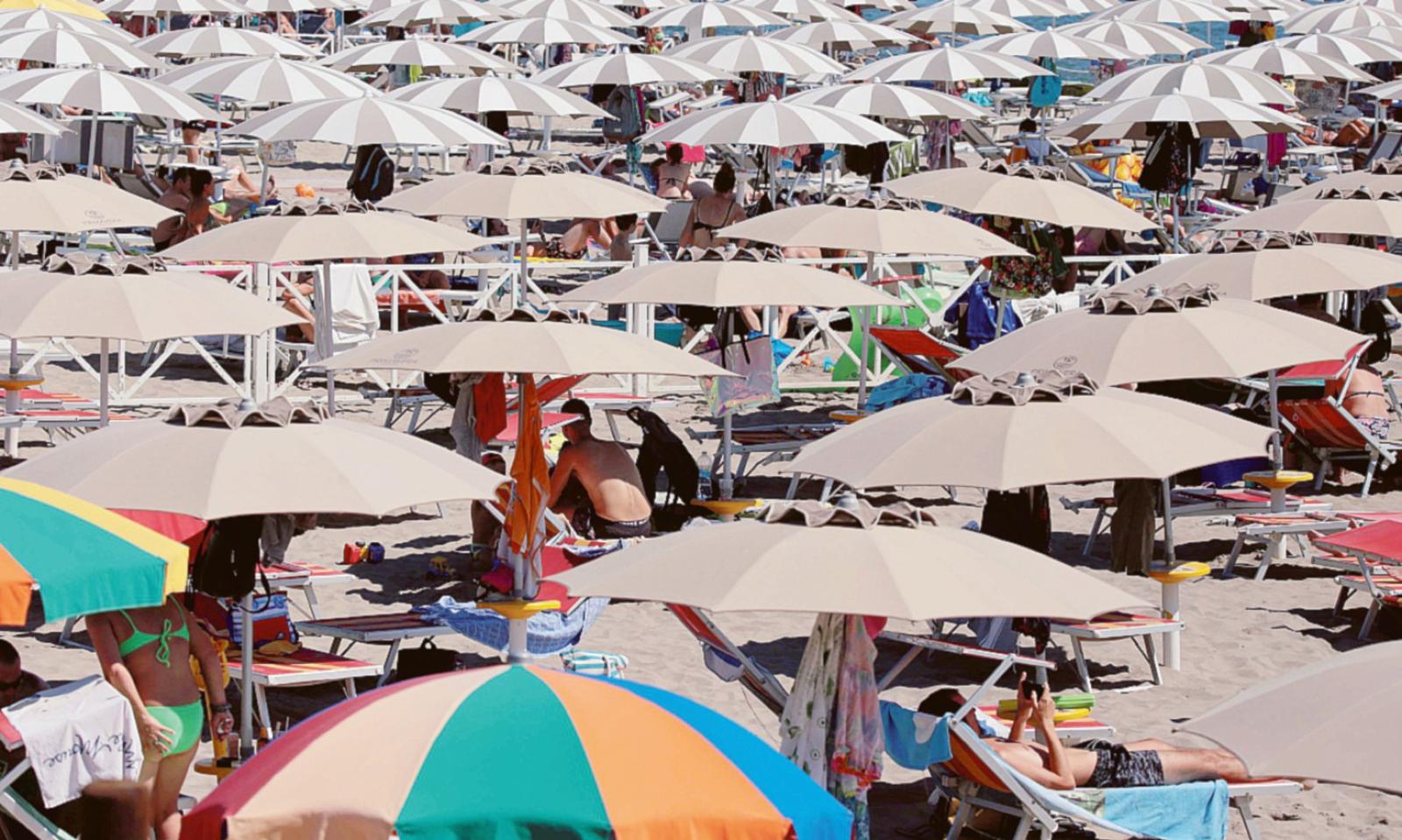 Balneari: la proroga non convince