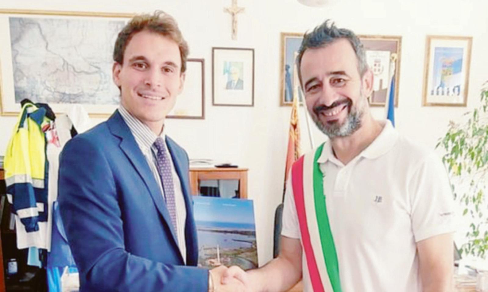 Il commissario lascia il comando 