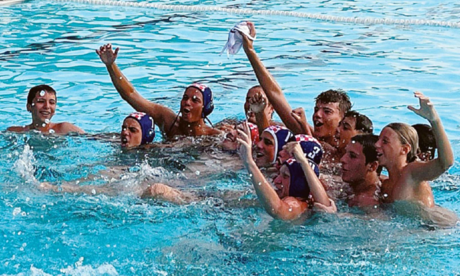 Vittoria in Svizzera e open week