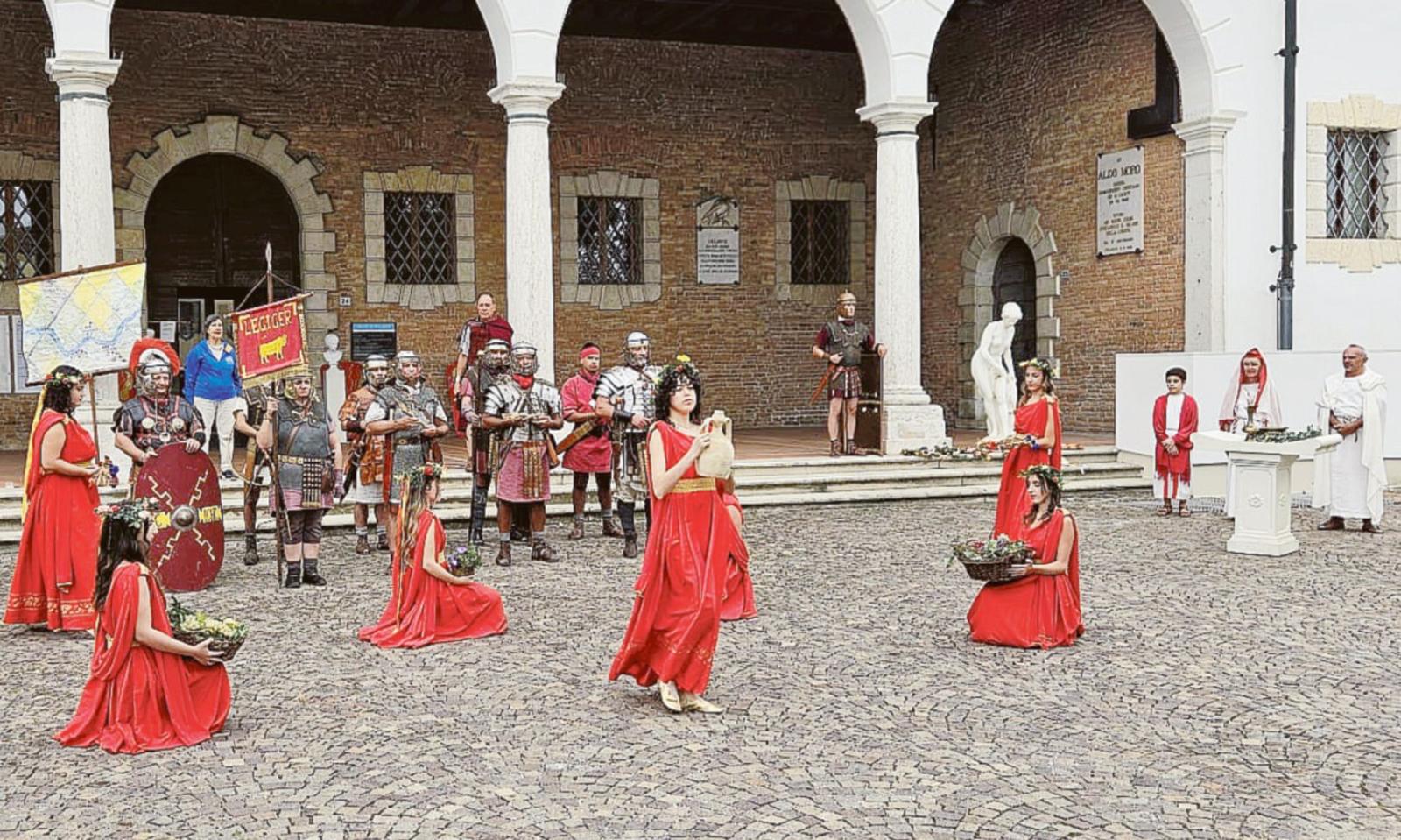 Un lungo viaggio attraverso la storia