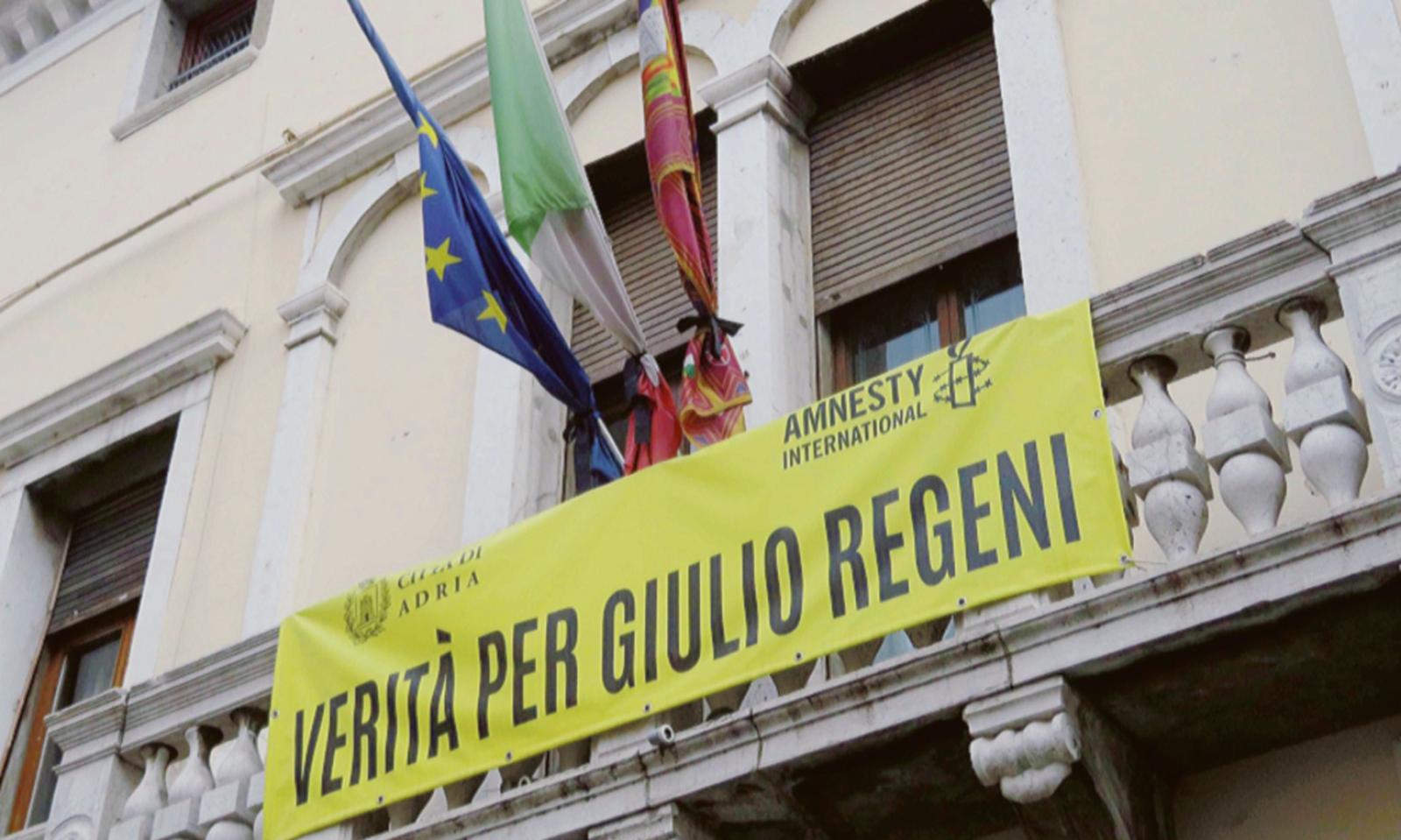 &ldquo;Rimettete quello striscione&rdquo;