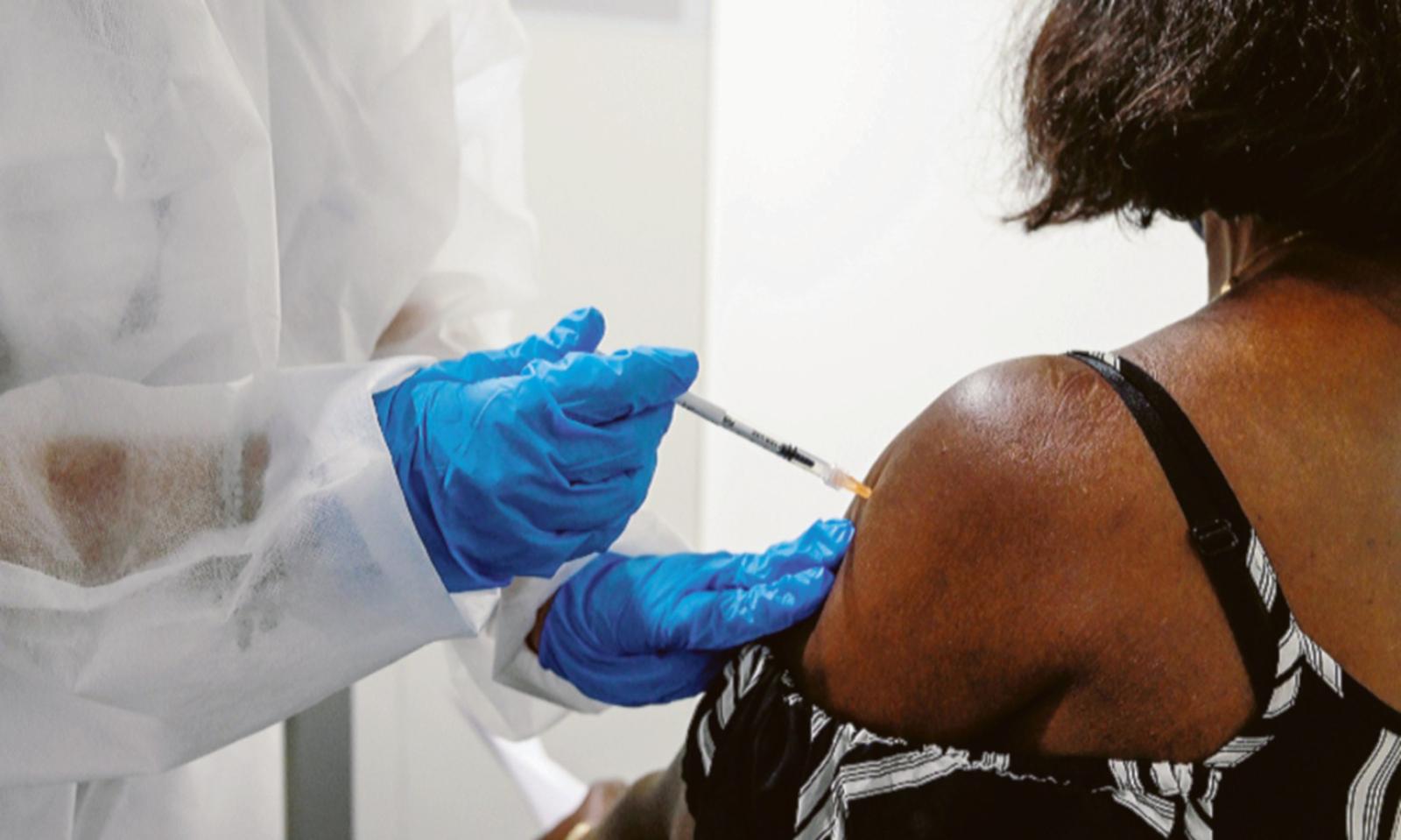 Parte la campagna vaccinale