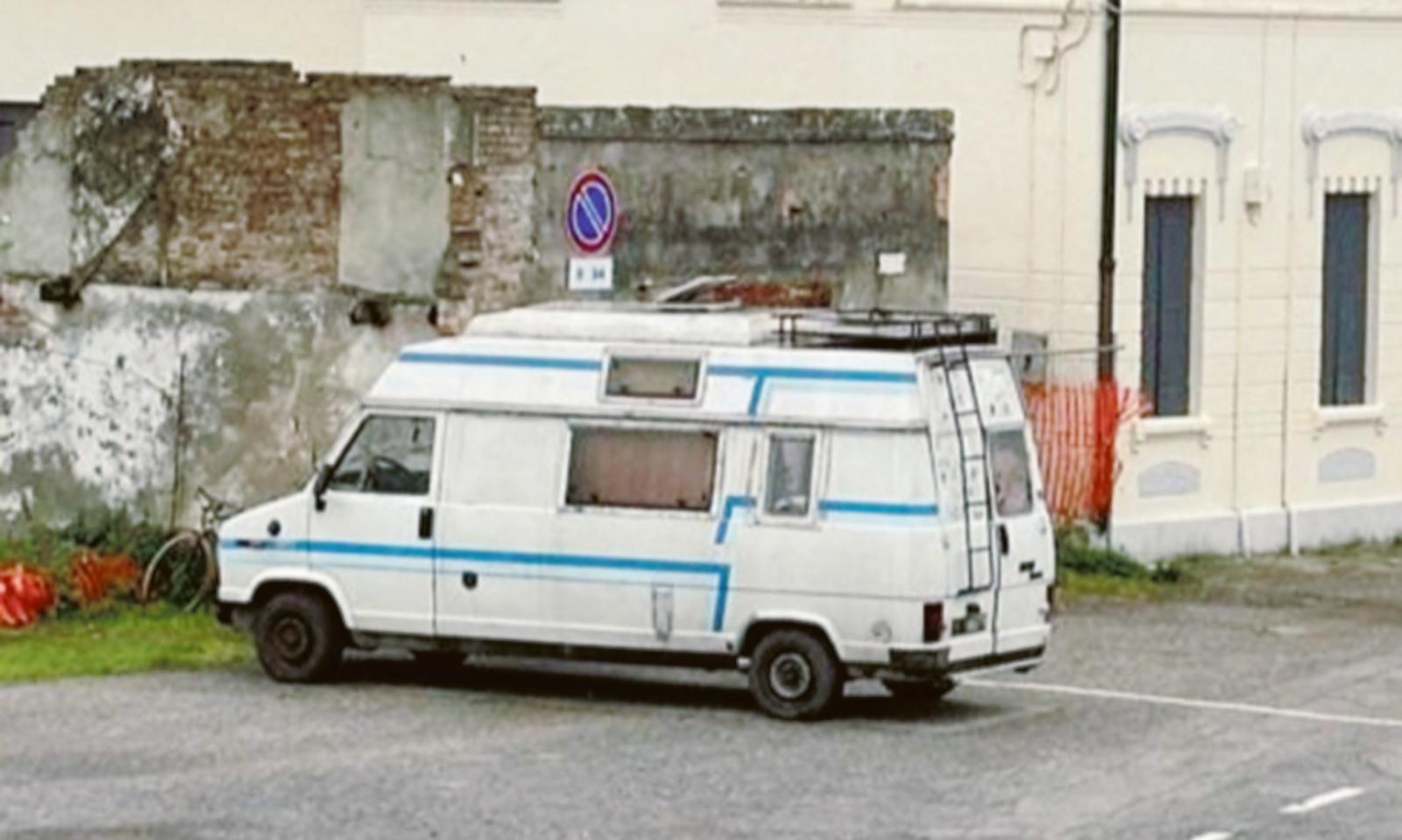 Un altro sindaco caccia i nomadi