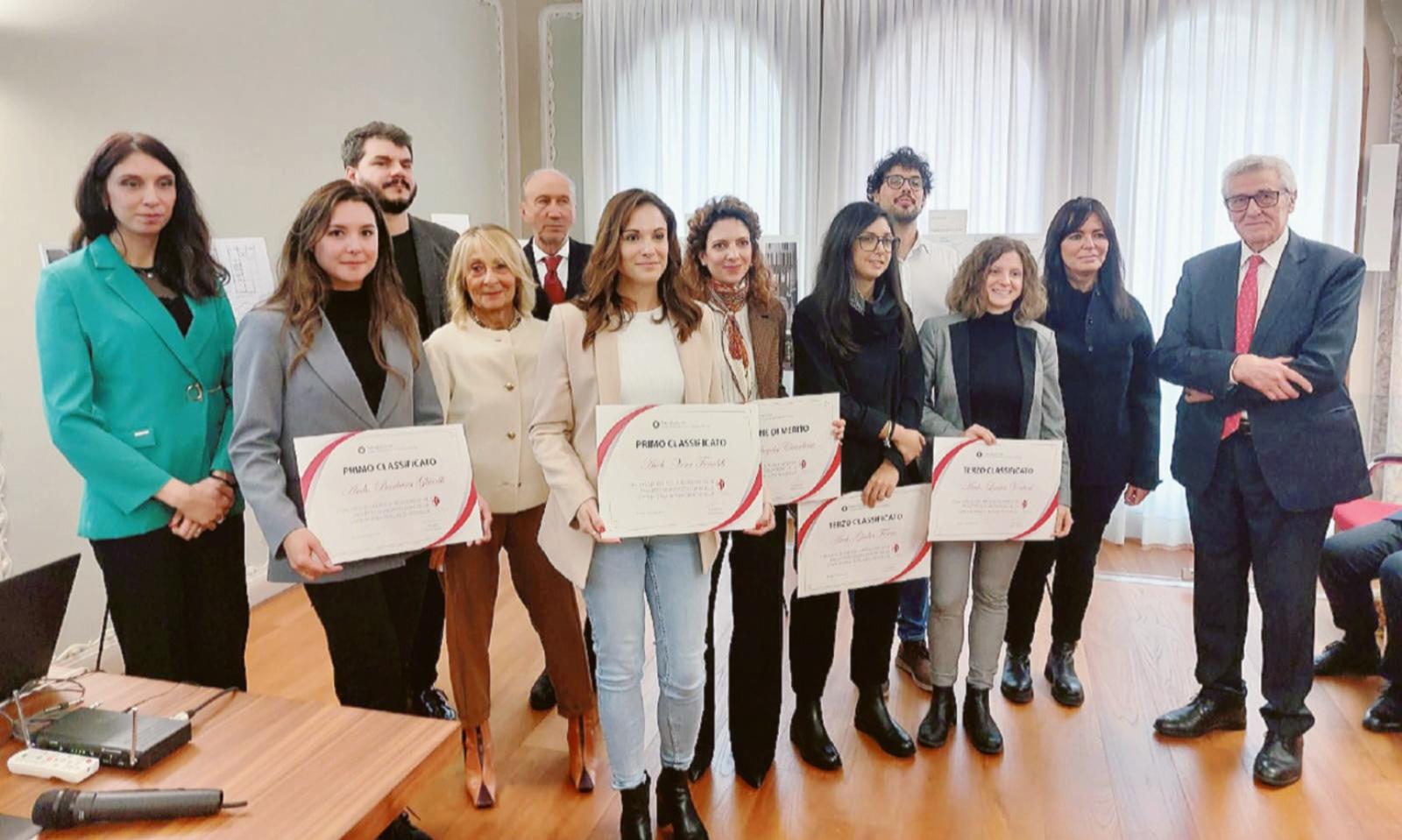 Un salotto nel cortile del Roverella