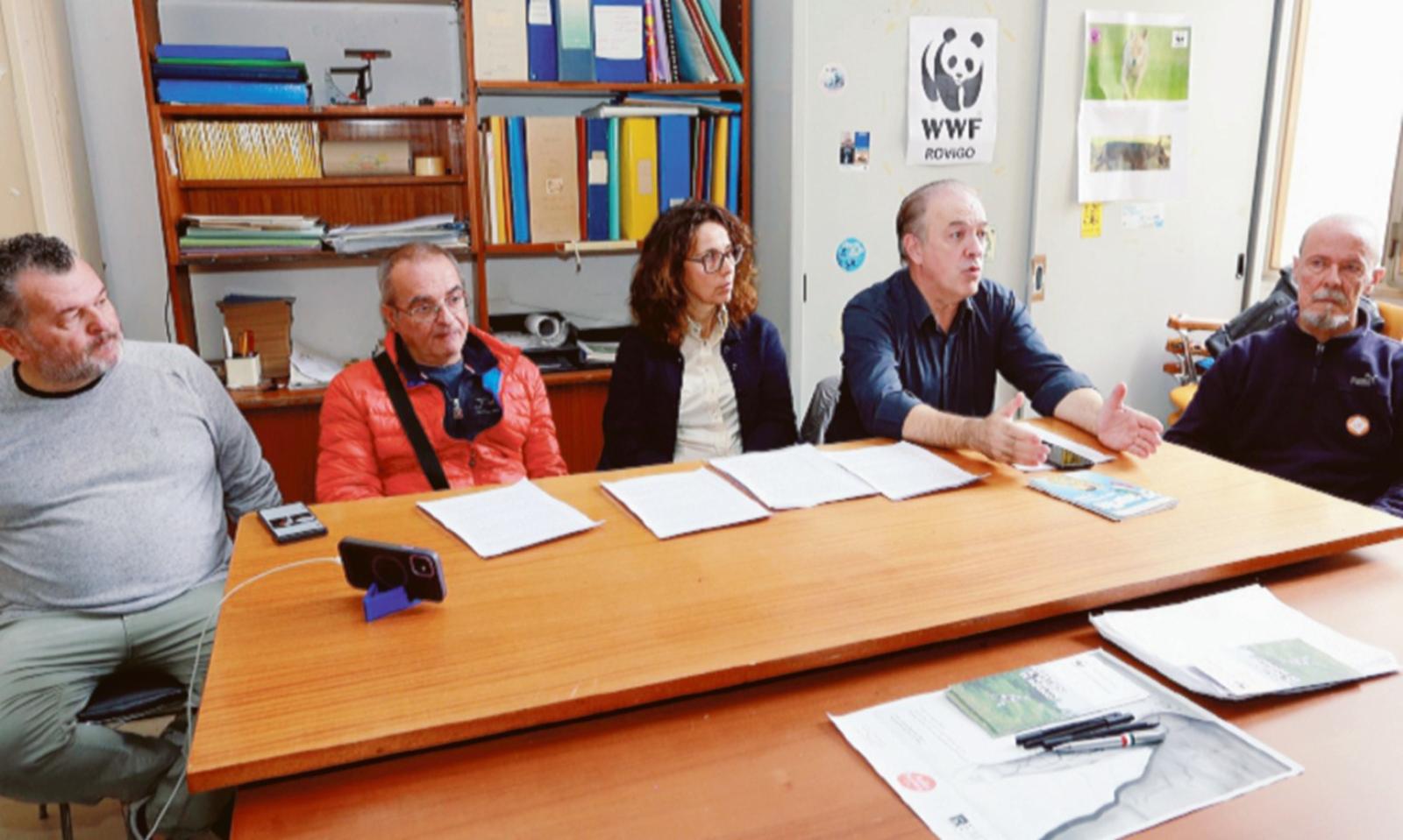 Gatti sequestrati, ultimatum a Una