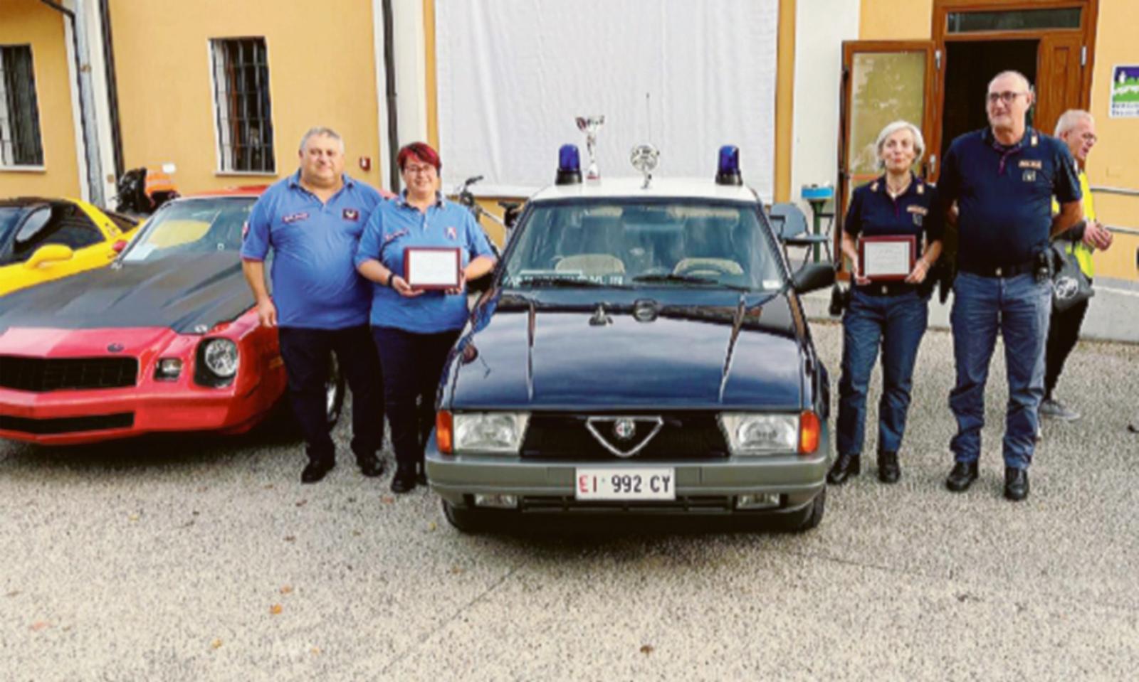Le auto storiche invadono il centro storico