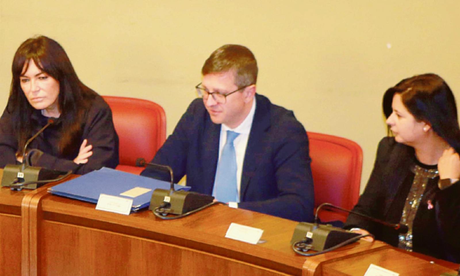 Ciclabile s&igrave;, rotatoria De Polzer no