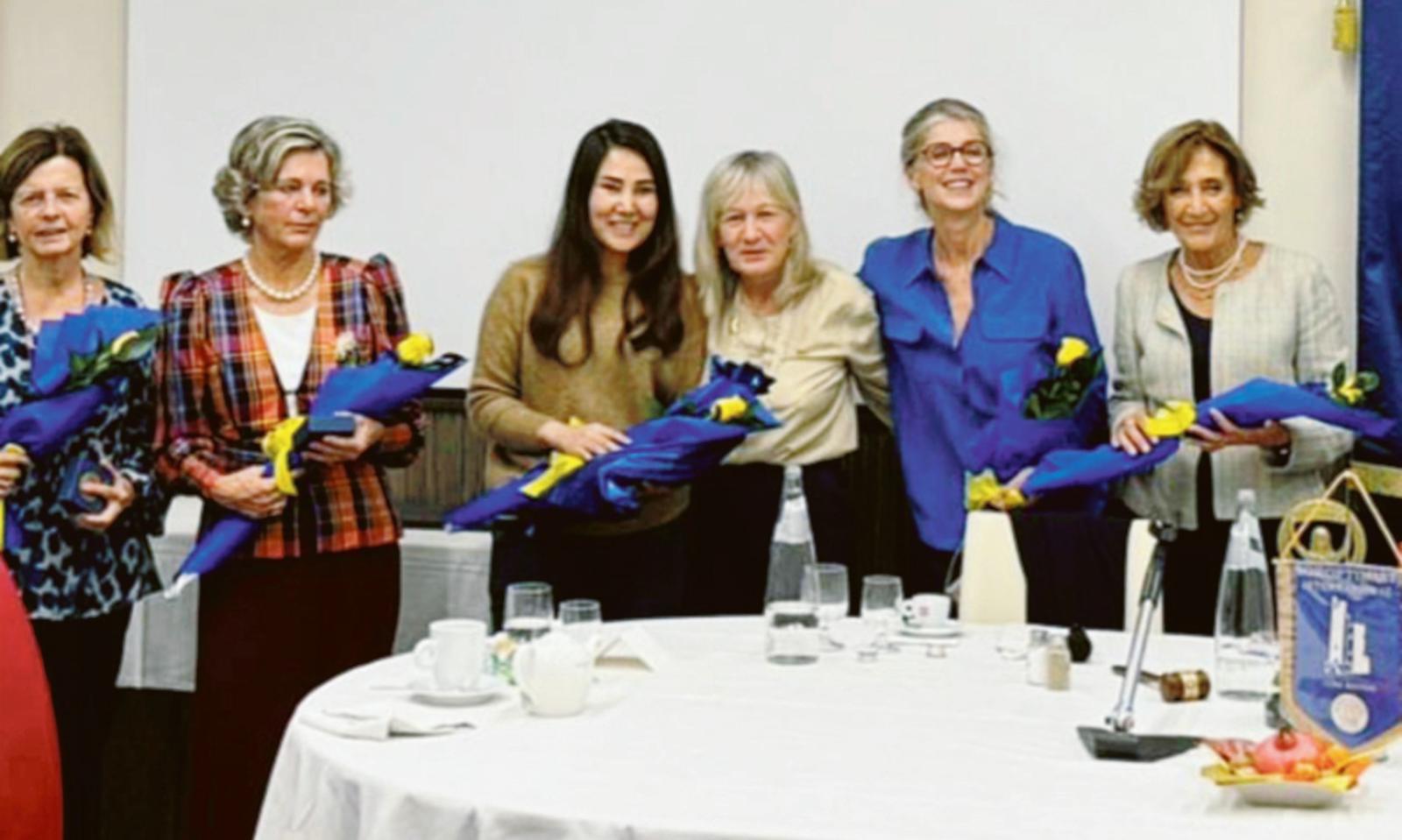 Borsa di studio per aiutare Aziza