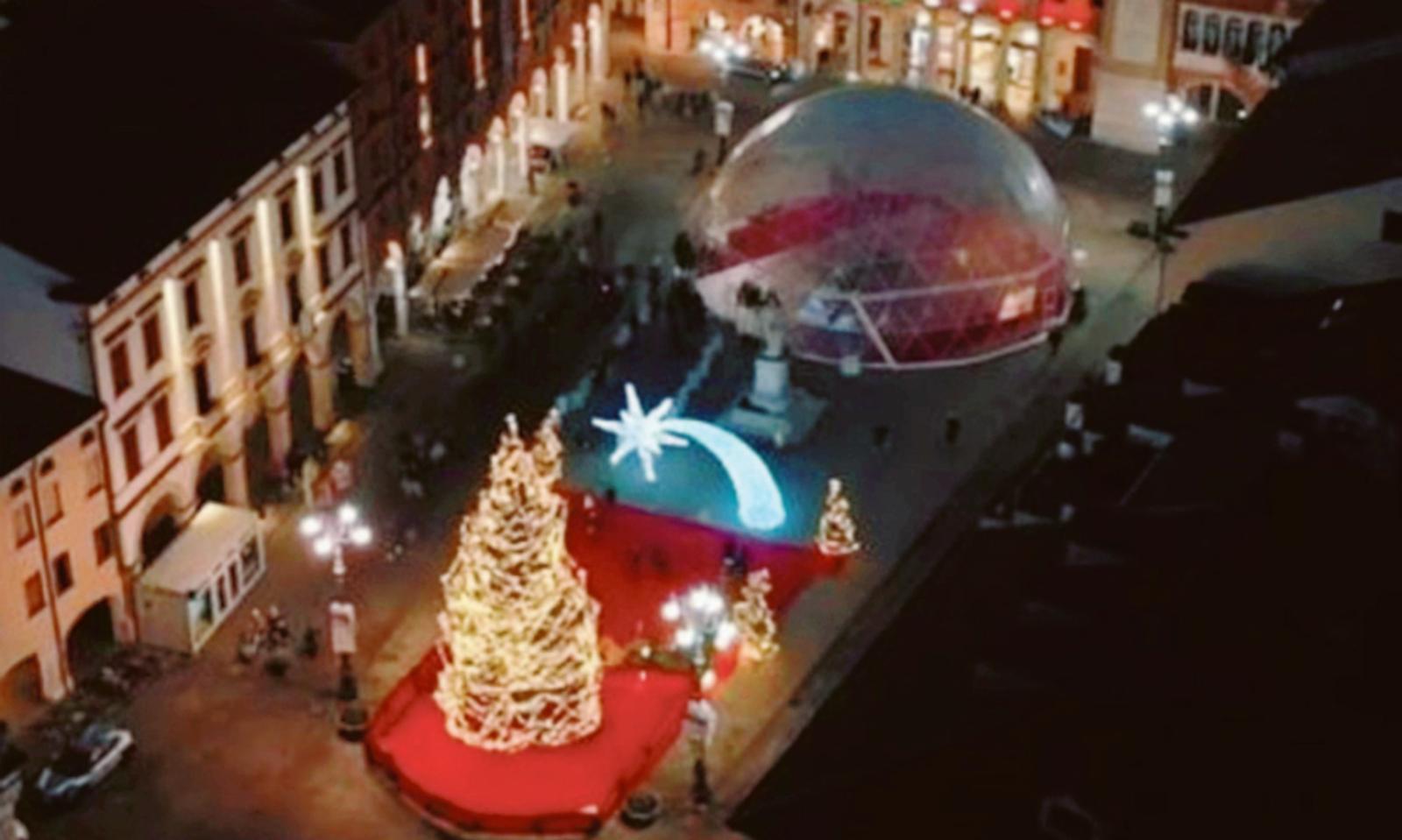 Al &ldquo;Dome&rdquo; irrompe la movida