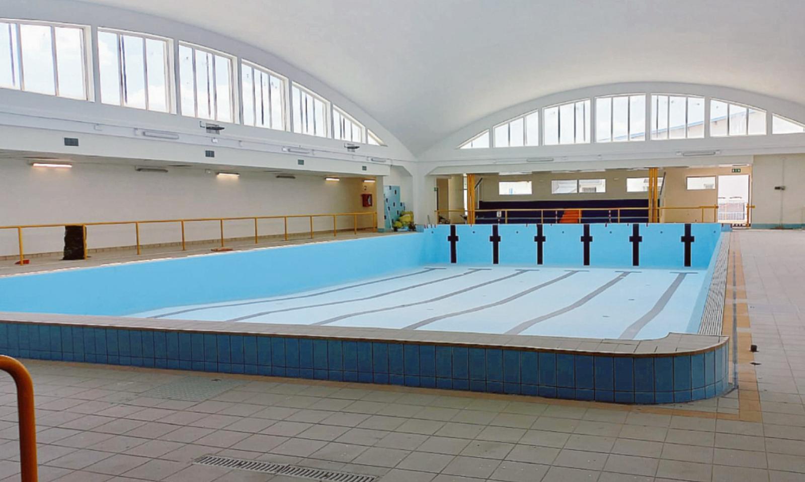 Piscina, ci si pu&ograve; gi&agrave; iscrivere