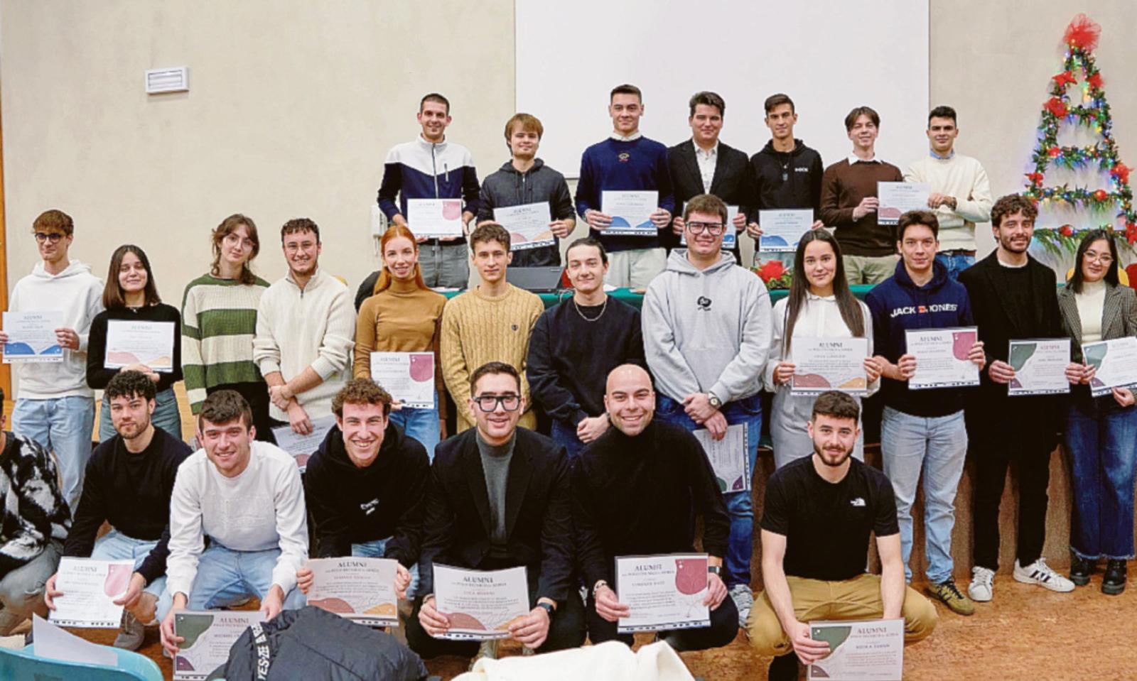 Gli ex studenti fanno i professori