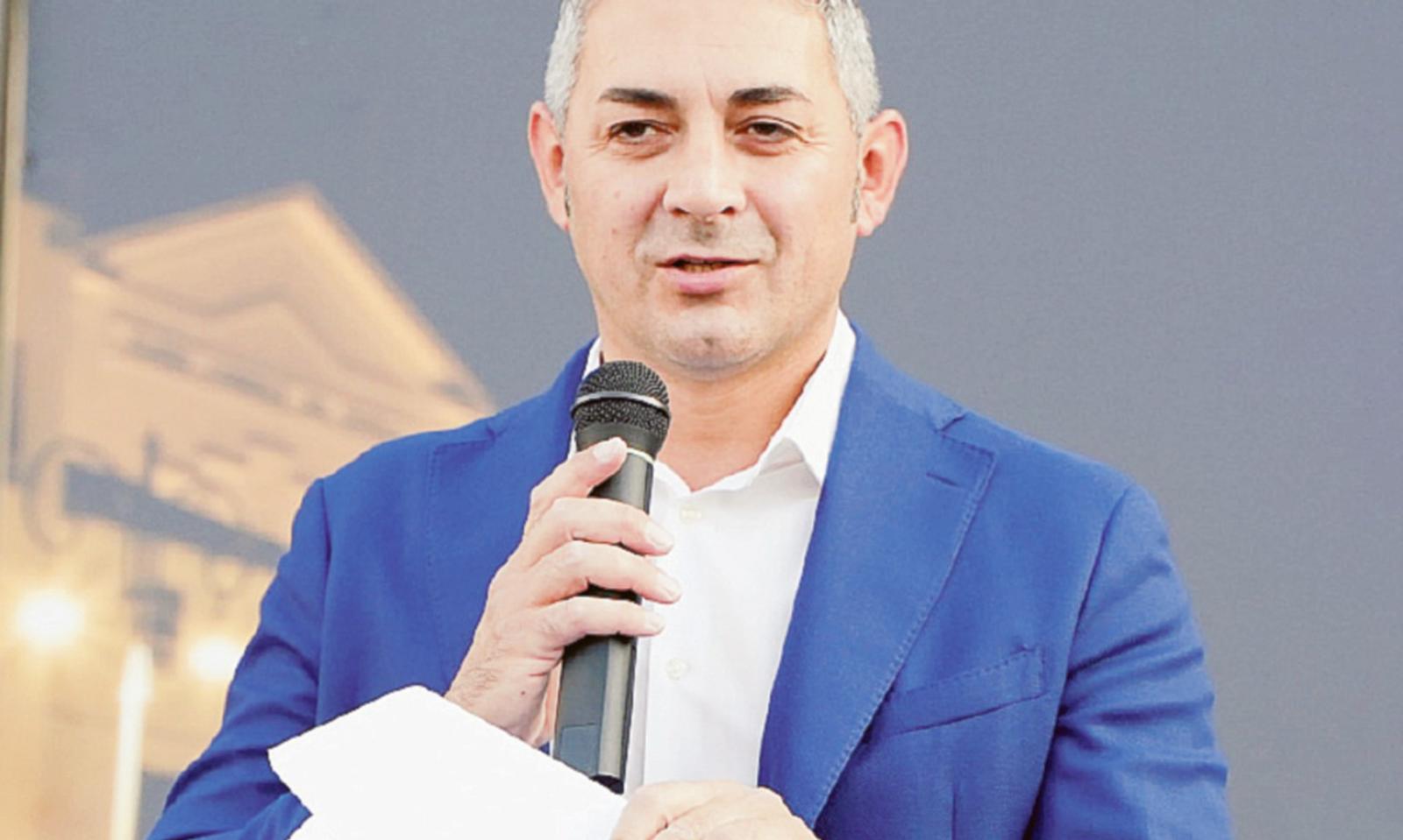 Sorpresa: via la tassa sulle tende