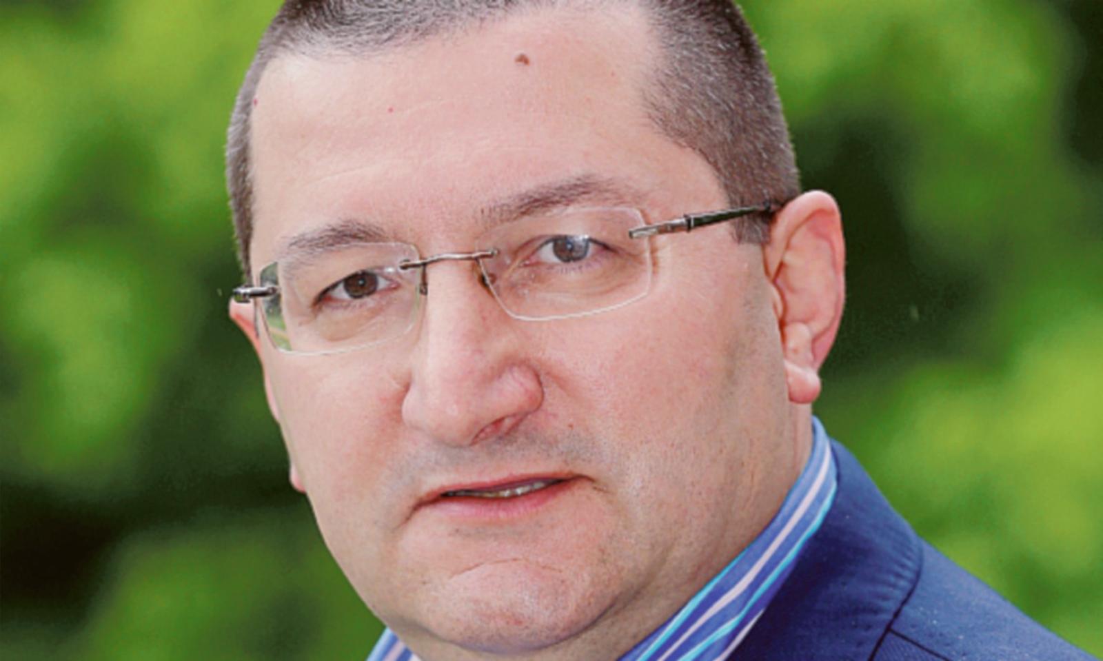 Consumatori, Scarazzati ai vertici