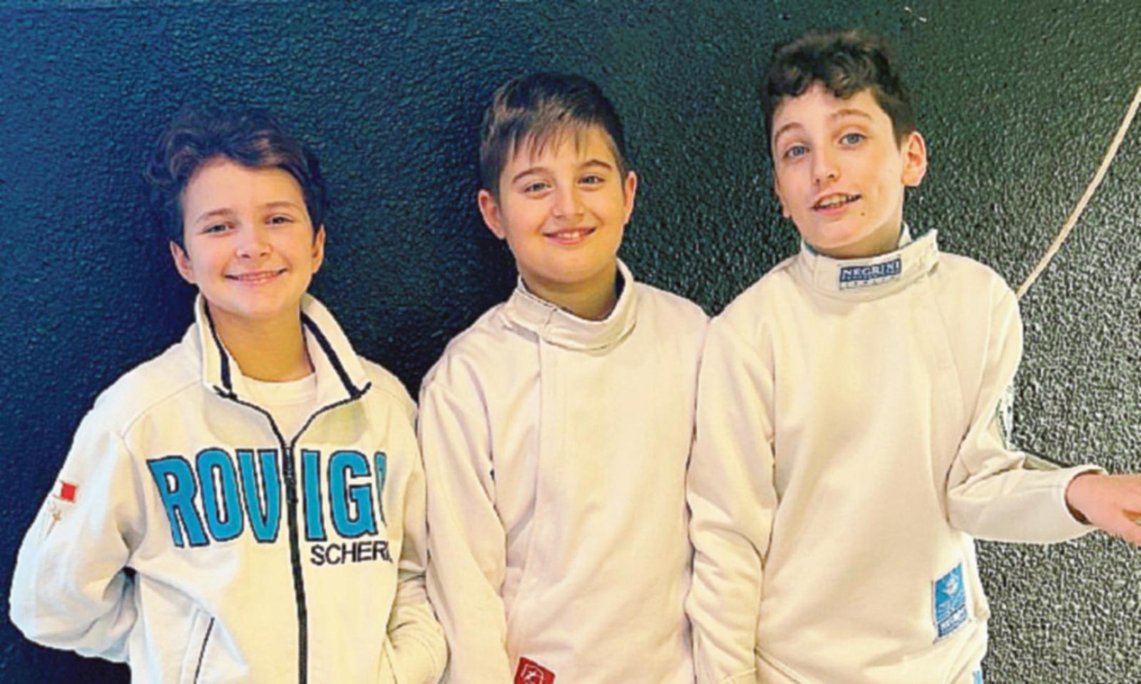 Sette spadisti scesi in pedana