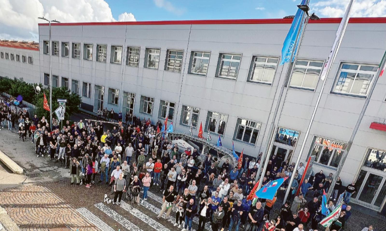 Solo 150 accettano l&rsquo;uscita