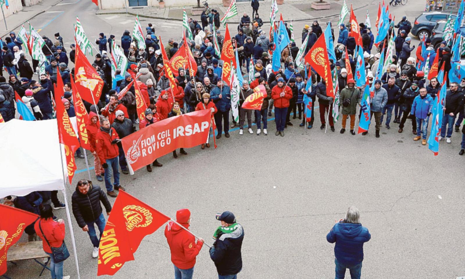 Metalmeccanici, sciopero e sit-in