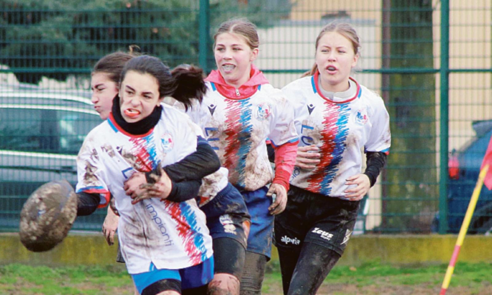 La citt&agrave; in mischia si tinge di rosa