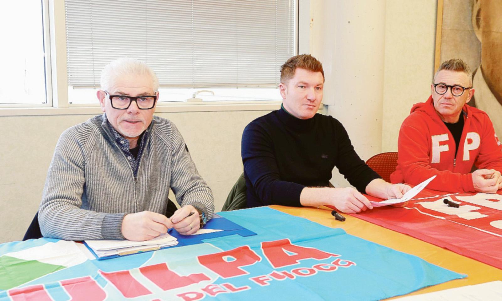 &ldquo;Pompieri lasciati senza mensa&rdquo;