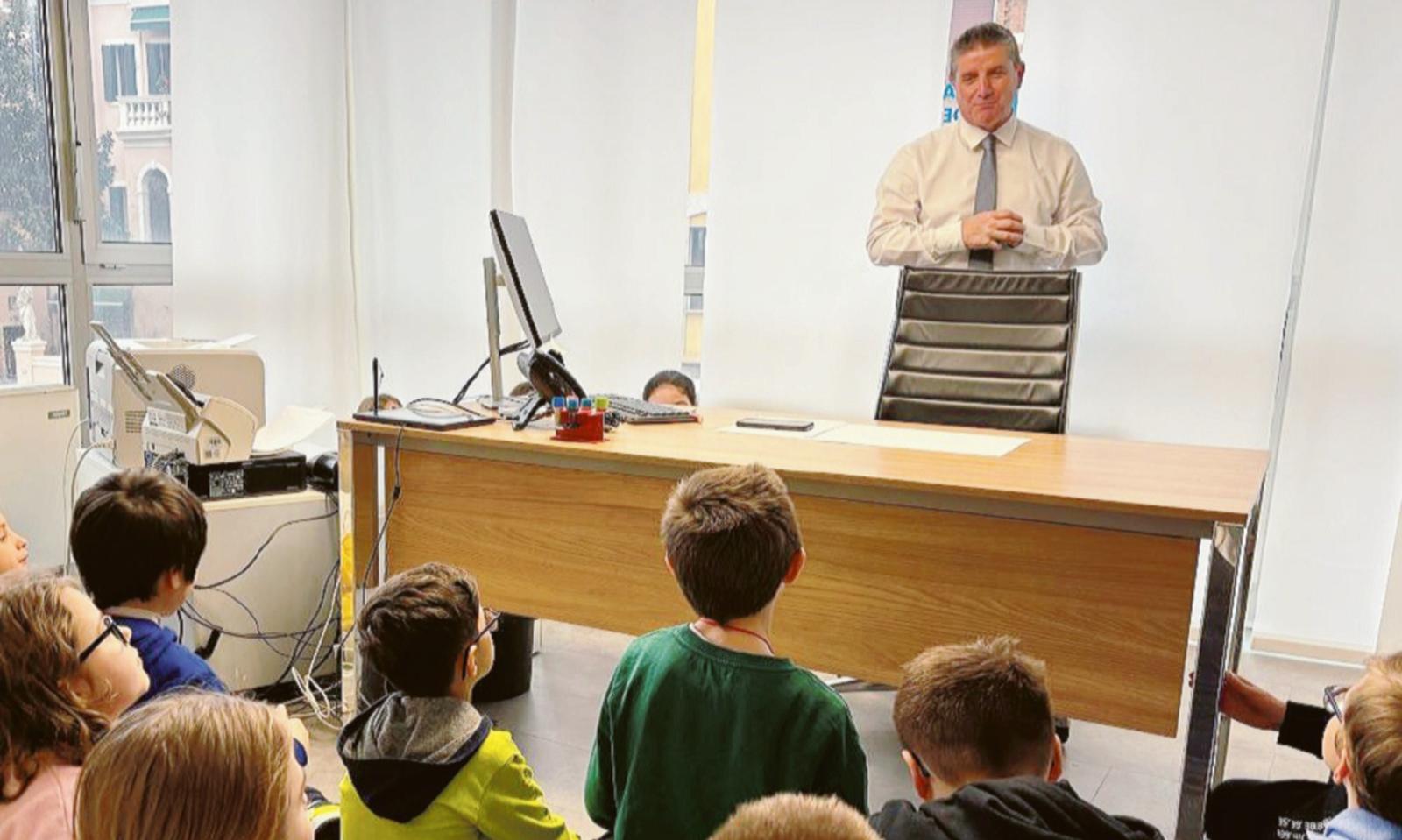 I ragazzi &ldquo;accarezzano&rdquo; i tassi